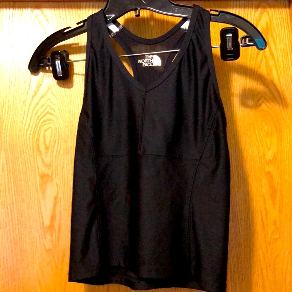 The North Face XS cropped racerback fitted shelf bra sports tank top black VGUC